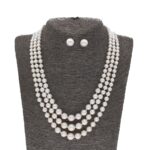 Naomi 3 Lines Round Pearl Set