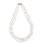 Naomi 3 Lines Round Pearl Set
