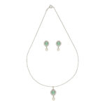 Warda Pendant Set with Chain