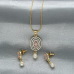 Ishika Pendant Set with Chain