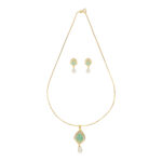 Udyati Pendant Set with Chain