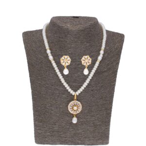 Baheera Pearl Set