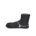 17 Grams Naomi Plain Silver Payal