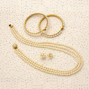 3 Lines Oval Pearl Set