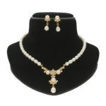 Sanjitha Pearl Pendant Set