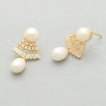 Dhatri Pearl Earrings