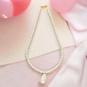 Zora 1 Line Pearl Necklaces