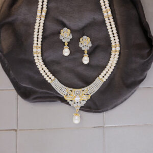 Mesmerizing Pearl Necklace