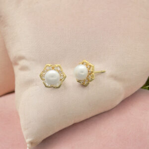 Floral Pearl Earrings