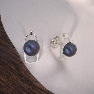 Queeni 925 Silver Earrings