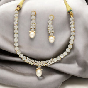Charmed Essence Pearl Necklace Set