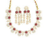 Duchess of the Realm Pearl Set