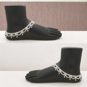 57.9 Grams Fancy Dangling Silver Anklet