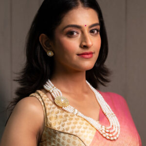 Delight 4 Strings Button Pearl Necklace