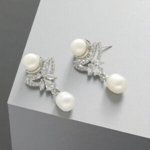 Jaagruthi Pearl Earrings