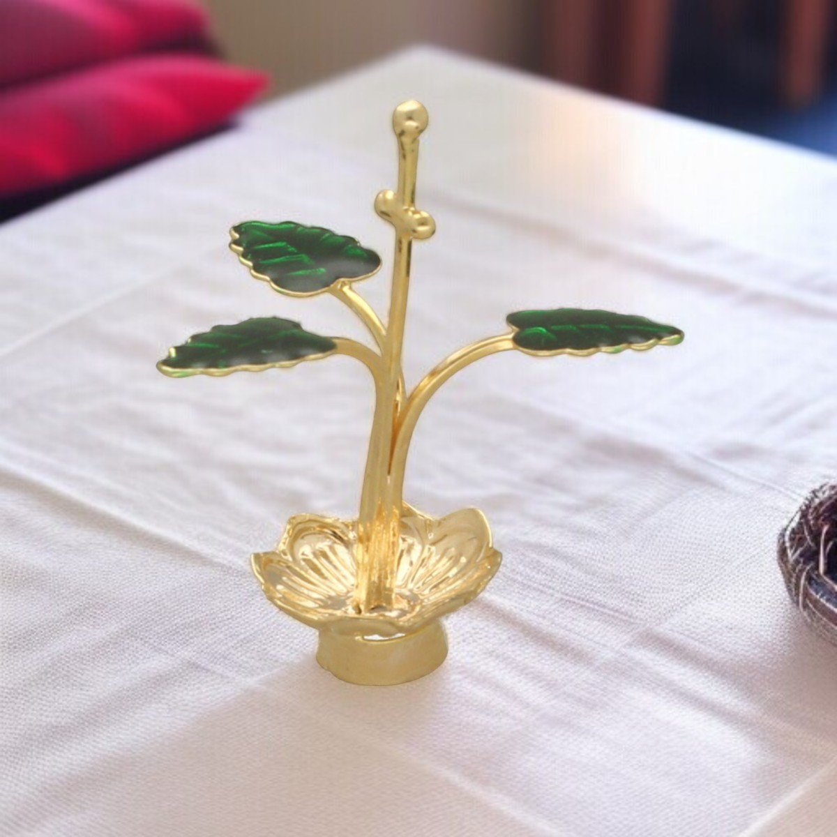 3.7 Grams Golden Tulsi Pooja Plant – Jagdamba Pearls