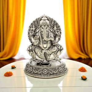 18 Grams Lord Vinayaka Silver Idol