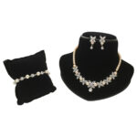 Crimson Crest Pearl Necklace Set With Bracelet